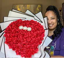 Load image into Gallery viewer, Beautiful Roses - Heart Shaped