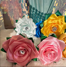 Load image into Gallery viewer, Rose Pen
